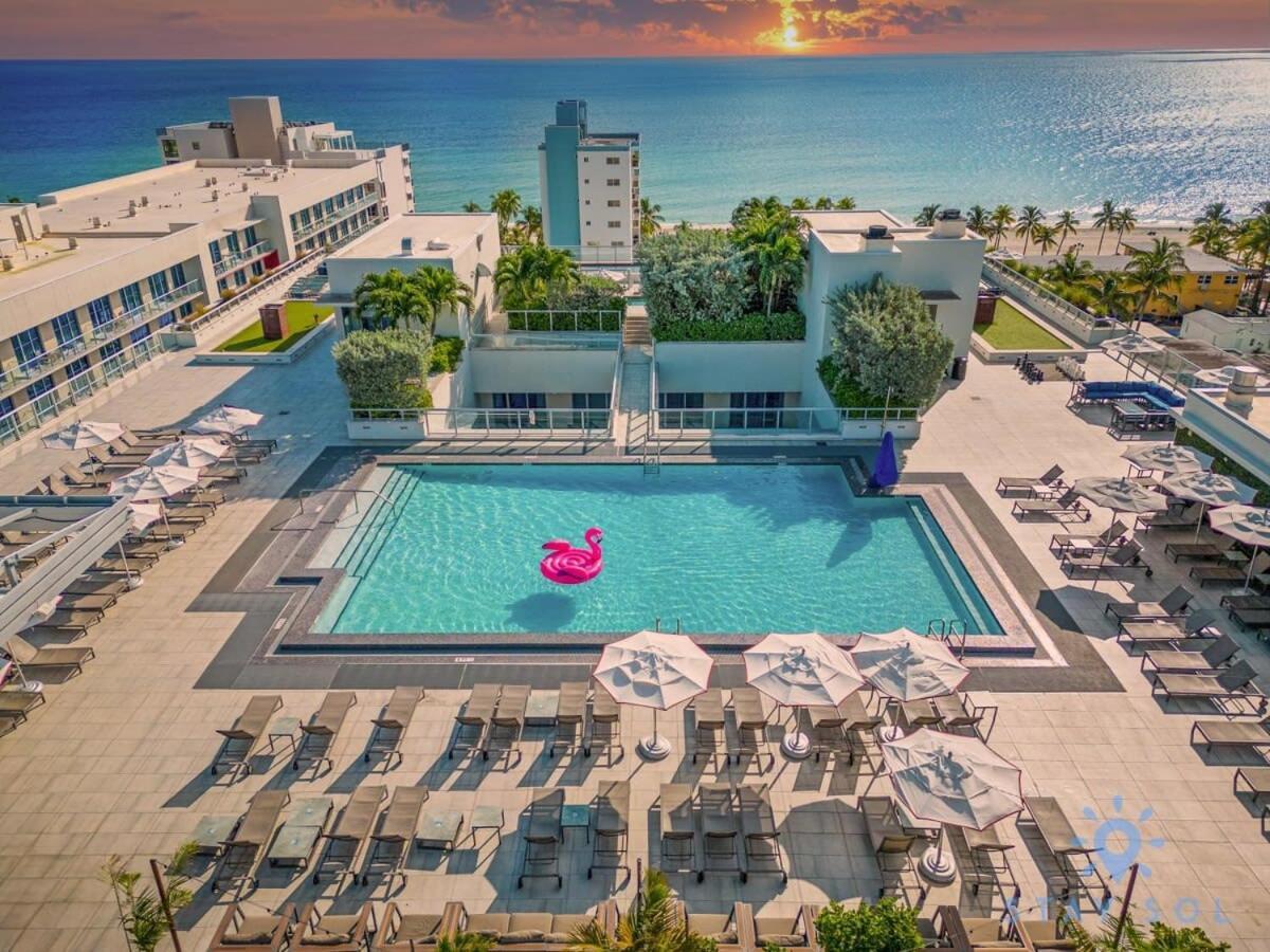 Lx Oasis Beachfront-Rt Infinity Pool Голливуд Экстерьер фото
